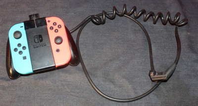Nintendo Switch Store Demo Kiosk Charging Grip Power Tether Cable W. Controller