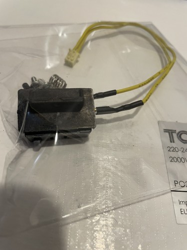 Tower T17039 T17076 Xpress Pro Air Fryer Spare Part - Micro Switch & Fittings - Picture 3 of 3