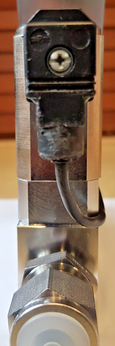 Bronkhorst High-Tech IN-FLOW O2 Mass Flow Controller F-201AI-50K-PGD-44-V F-201 - Picture 7 of 18