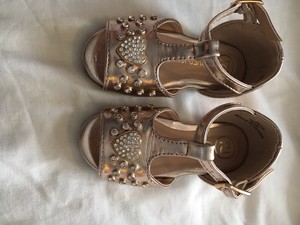 river island kids sandals