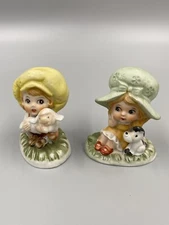 Vtg Artmark Set Of 2 Ceramic Hand Painted  Girl & Boy 3” Figurines In Bonnet Hat