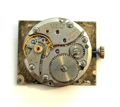 Vintage Zenith Cal. 2310  Watch Movement  17 JEWELS Working  (R10)