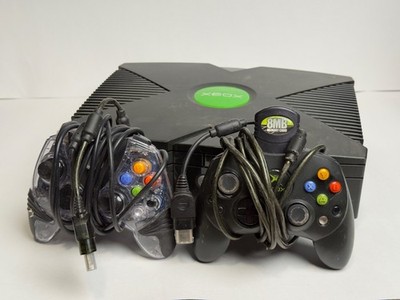 Original Xbox With 2 Controllers