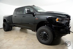 2024 Ram 3500 LARAMIE NIGHT MEGA CAB 4X4
