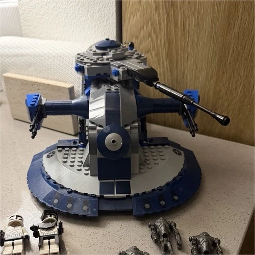 LEGO Star Wars AAT 8018 Set w/ Clone Trooper & Battle Droid Minifigs