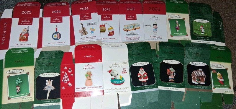 Miniature MINI KEEPSAKE Lot of 65 Hallmark Ornament EMPTY BOXES ONLY 
