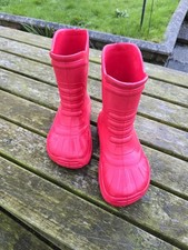 CROCs classic wellies Red size 8 VGC- UK 7?