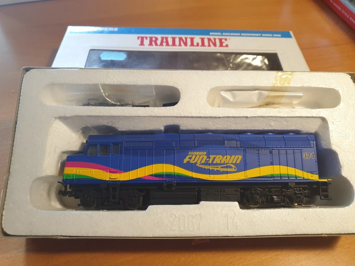 Walthers Trainline Locomotive Florida Fun Train 374 HO Scale Model