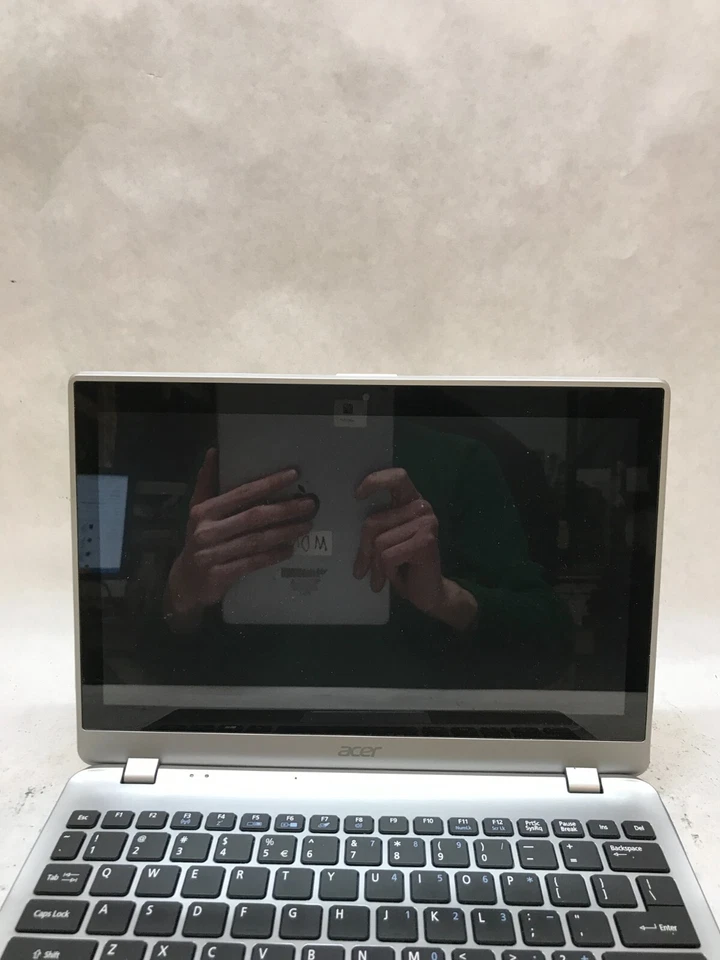 Acer Aspire V5 12" V5-122P-0864 AMD A4-1250 2GB RAM For Parts/Repair NO POWER DW - Image 2 of 4