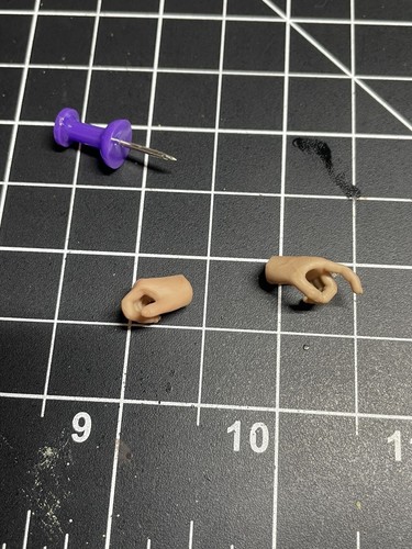 1:12 Scale Crazy Figure LTY002 LW006 Delta Force Sniper - Trigger Hands πͺ - Picture 8 of 10