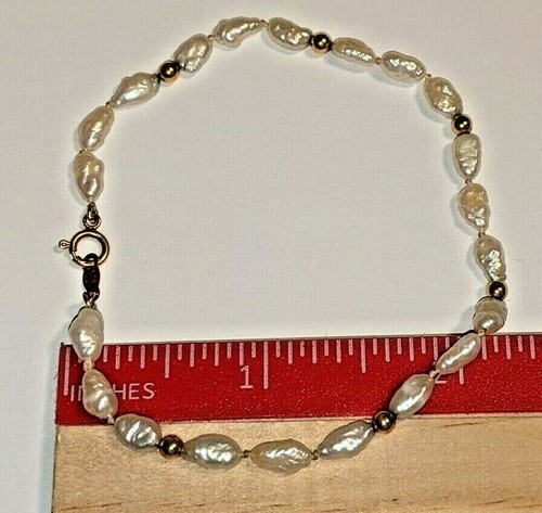 14K GOLD FRESHWATER PEARLS BRACELET 7 3/4" LONG WEIGHS ABOUT 2.88 GRAMS SIGNED