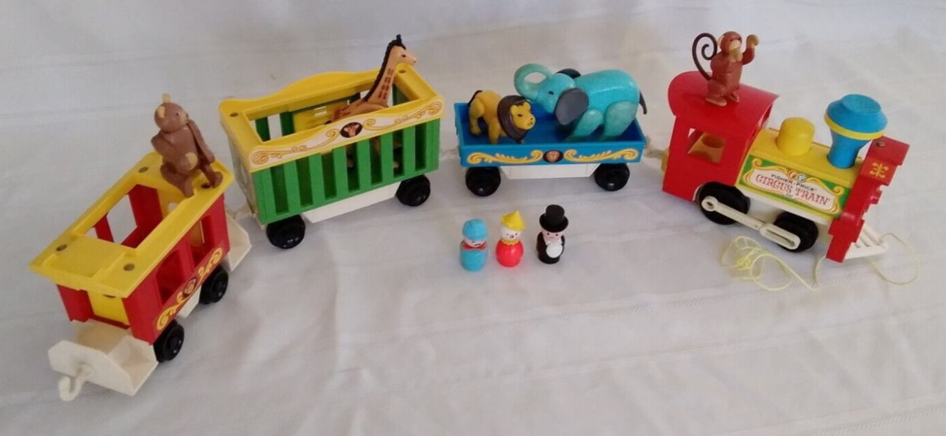 Fisher Price Vintage Play Family 4 Car Circus Train  COMPLETE #991-  FPB046