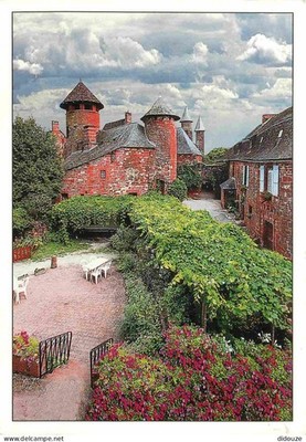 Postkarte - 19 - Collonges la Rouge - Les tours de Friac et la rue de la Bar