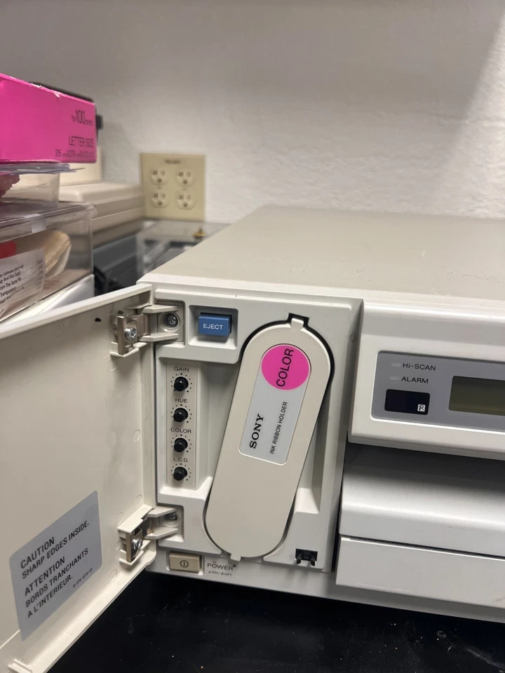 索尼 UP-3030 MAVIGRAPH 彩色视频打印机! H — 第 3/4 张图片