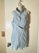 NWT Pretty Little Thing Bleach Denim Wash Zip Front Mini Dress SZ 8 Frayed Hem