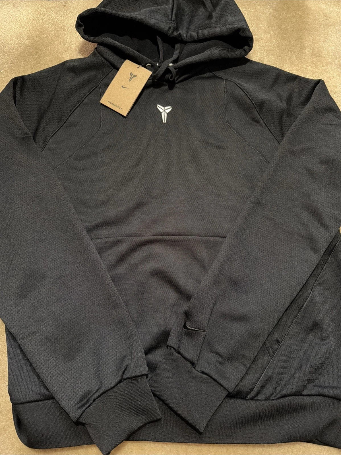 Men's Nike Kobe Therma-Fit Basketball Pullover Hoodie HJ8109-010 Size Medium
Opens in a new window o