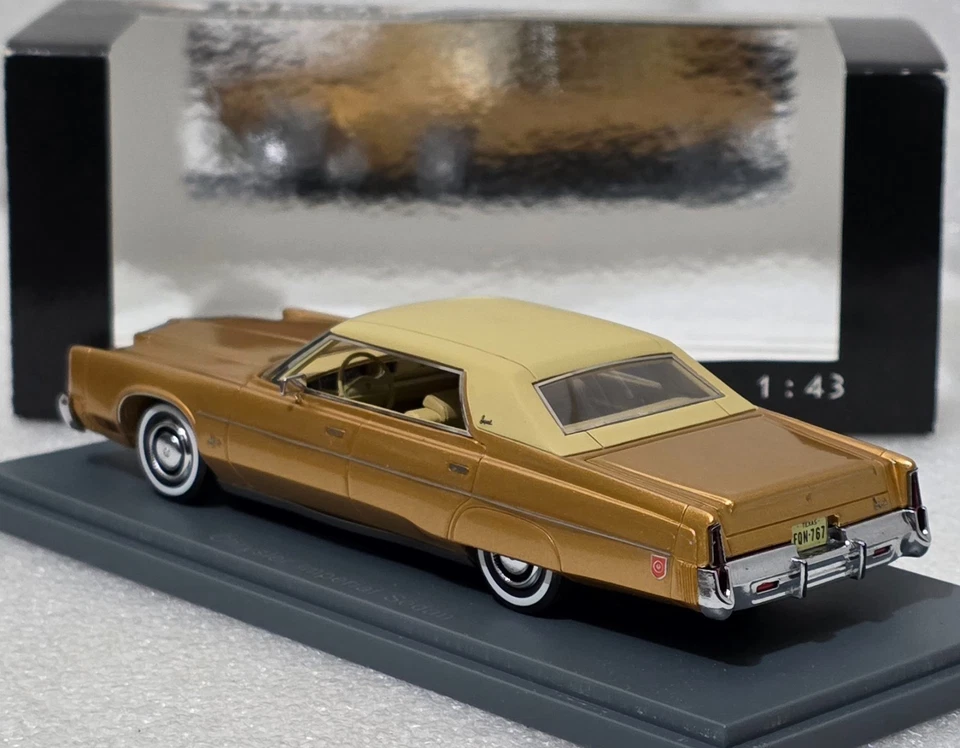 Chrysler Imperial Lebaron Sedán 1975 Dorado Met Crema 1:43 Neo 44767 ¡SÚPER RARO!! Foto 4 de 4