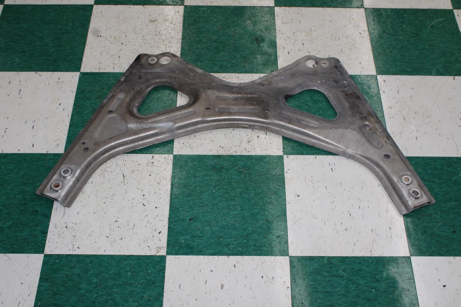 14-17 GHIBLI Front Lower Engine Cradle Crossmember Support Bracket Brace OEM WTY