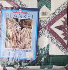 Vtg 90's Granny Core Cottage Core 72X90" Patch Quilt Print Satin Trim Blanket