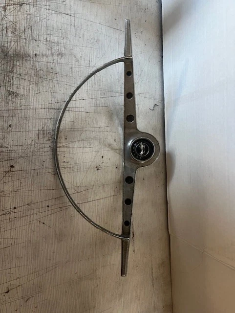 Chevrolet Impala 1963 volante bocina botón moldura anillo OEM GM Foto 2 de 4