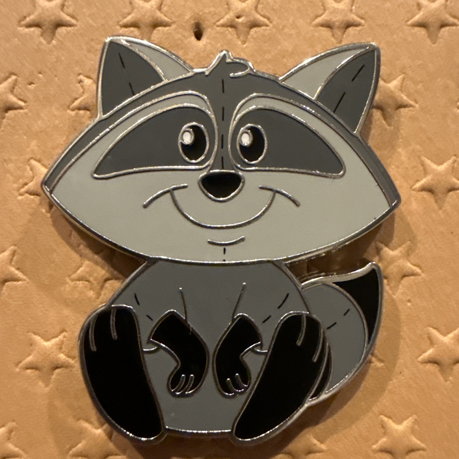 MEEKO - Raccoon Pixie Plush Pocahontas 2024 Mystery Disney Pin 