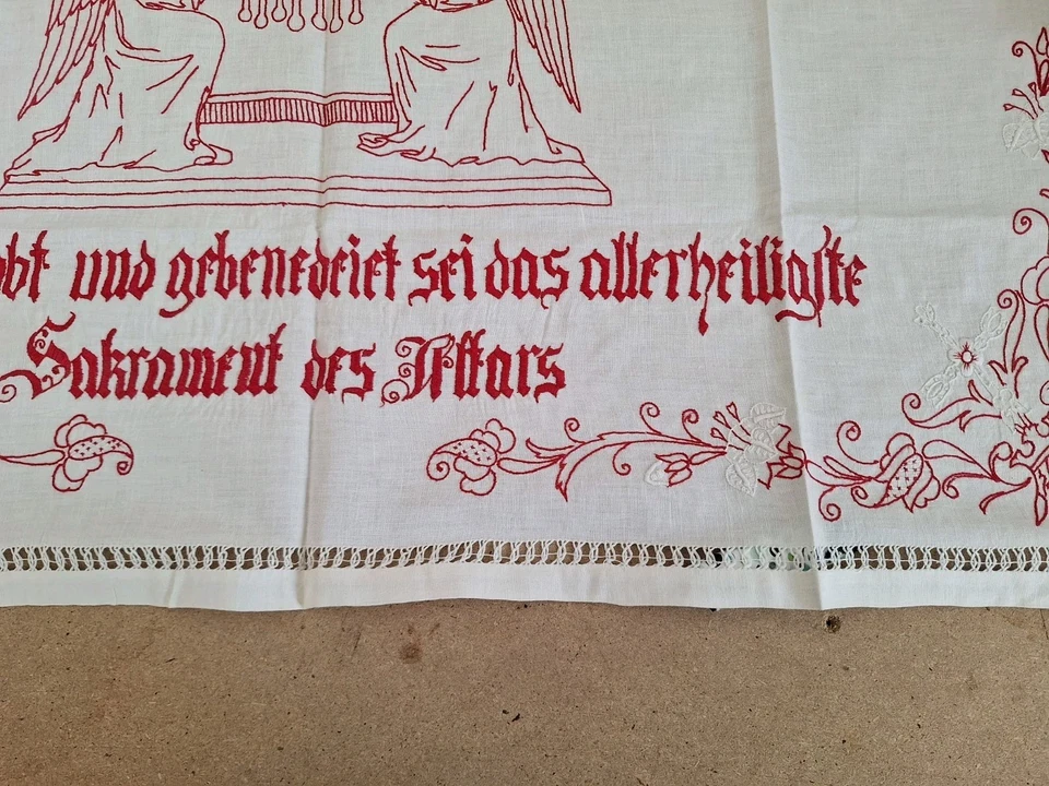 Antike Altar-Tischdecke gestickt aus Priesterauflösung in Bayern Alt Regensburg  - Bild 4 von 4