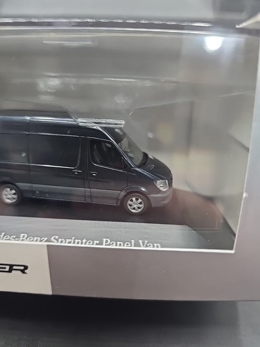 Herpa 1/87 Mercedes-Benz Sprinter Panel Van, BNIB. - Picture 2 of 12