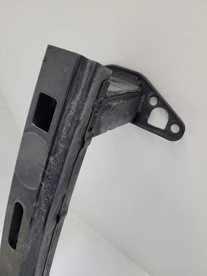 2010-2011 KIA SOUL Front Bumper Reinforcement Impact Bar 865302K300 Foto 2 de 4