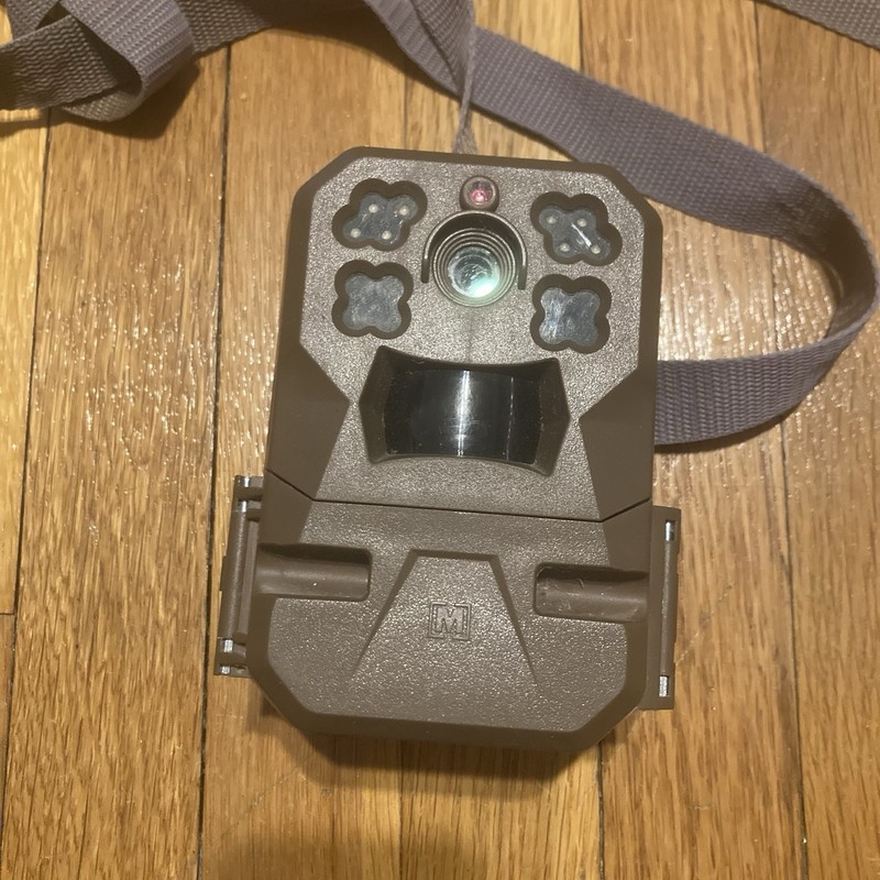 Moultrie Edge Cellular Trail Camera … Hunting Bear Deer Animal Camera