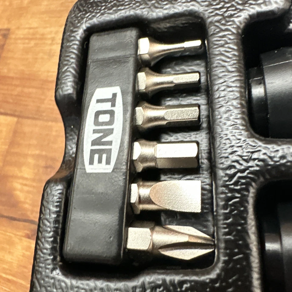 TONE RDBS11 Ball Ratchet Driver Bit Set With Metal Case 11 Tools Japan New Tools - Image 3 of 4