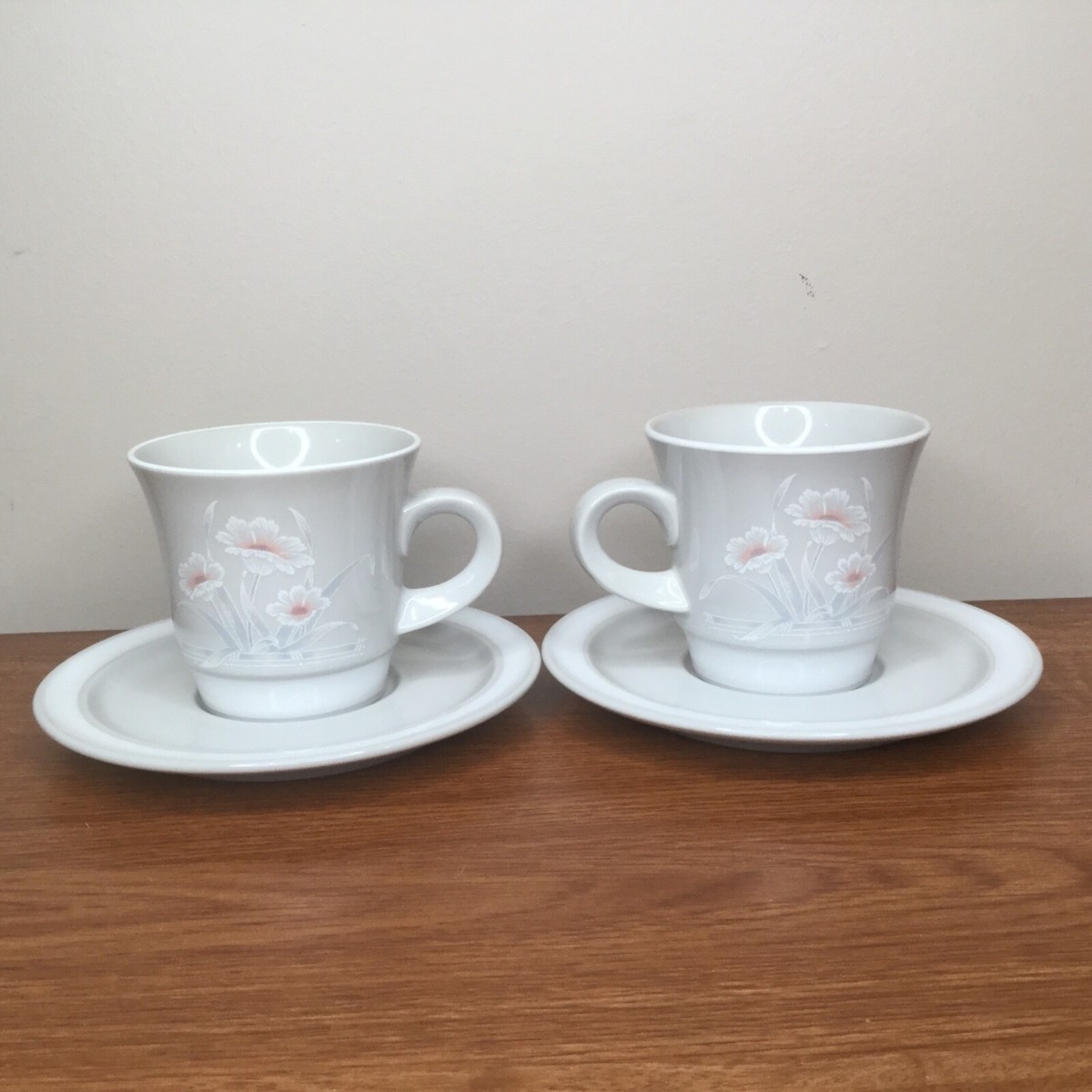 Noritake ノリタケ STONEWARE 大皿 ICEFLOWER Noritake Stoneware - Iceflower - Cups & Saucers - TWO - 2 - B976