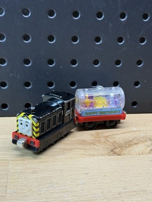 Thomas & Friends  Take N Play Die Cast Train Magnetic Engine Mavis