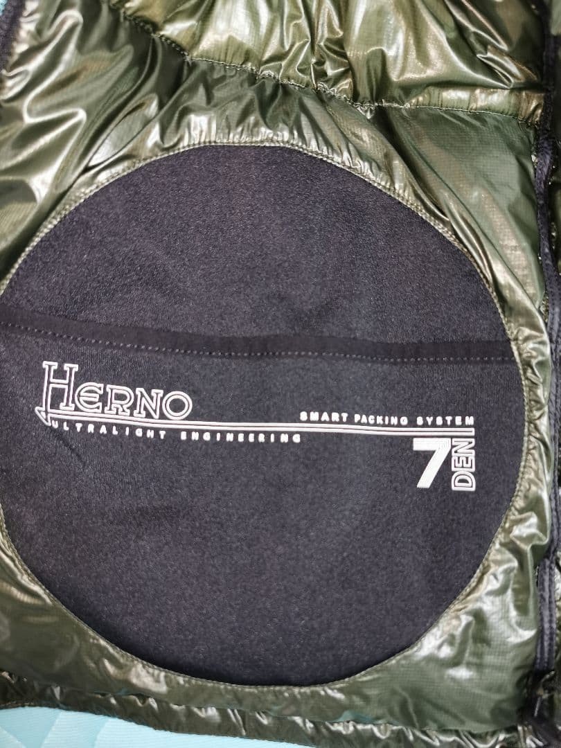 Herno 7D Denier Packable Down Jacket Dark Green, … - image 3