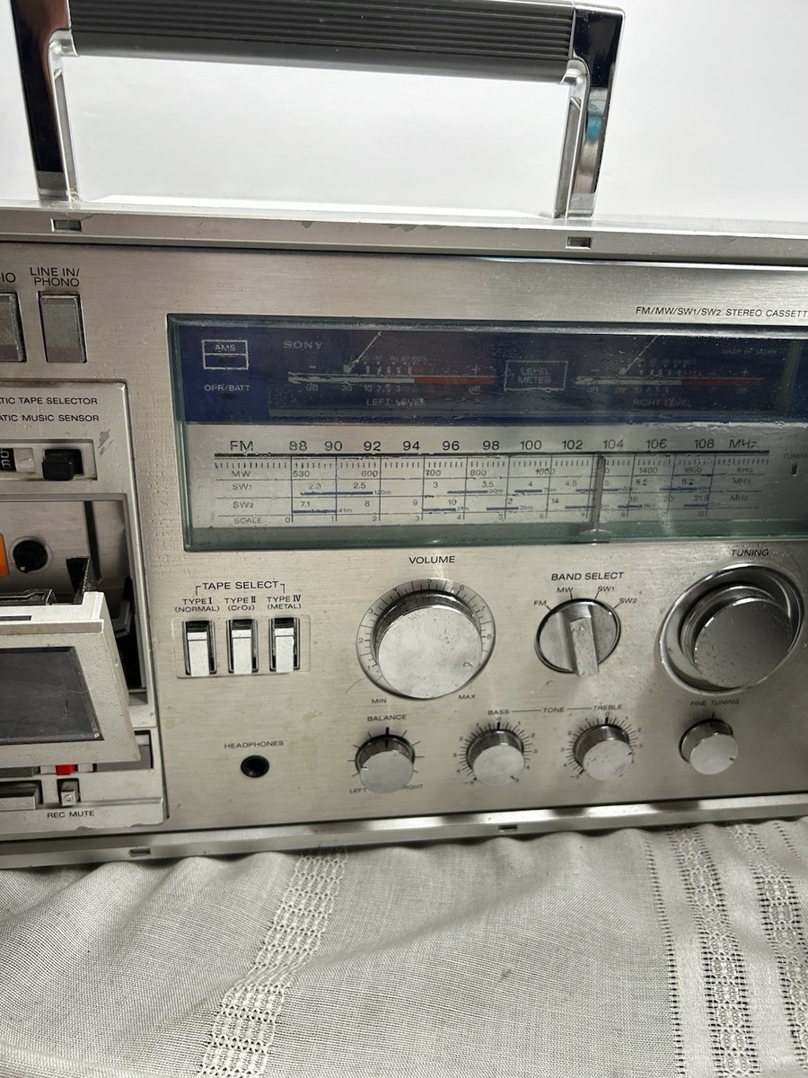 vintage Sony CFS-88S cassette radio Radio And Speakers Work