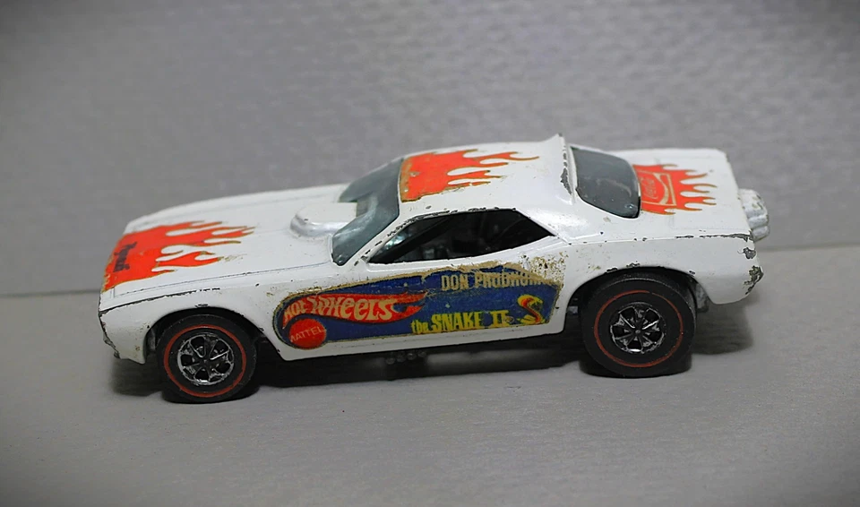 Muscle Machines Hot Wheels Don Prudhomme White w/ Flames SNAKE II - Image 3 of 4