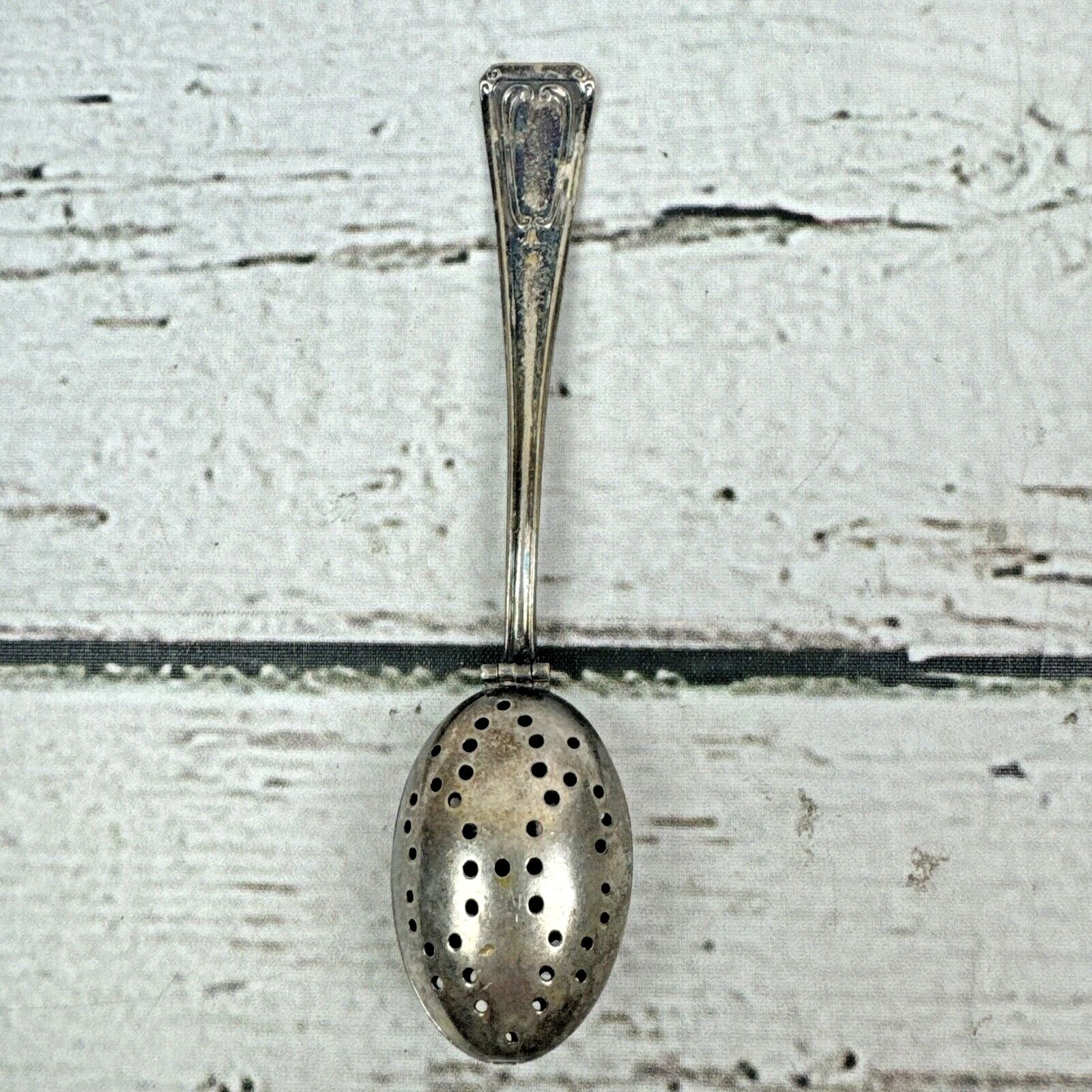 E & JB TEA INFUSER SPOON Strainer Silverplated Hinged Double Spoon Vintage
Opens in a new window or