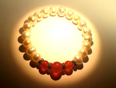 Vintage Avalaya London Freshwater Pearl & Semi-Precious Carnelian Stone Bracelet