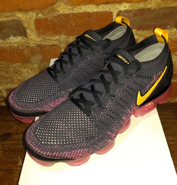 Nike Air Vapormax Flyknit 2 Pink Blast Menâs Size 11 Running Shoes 942842 008 for sale online | eBay