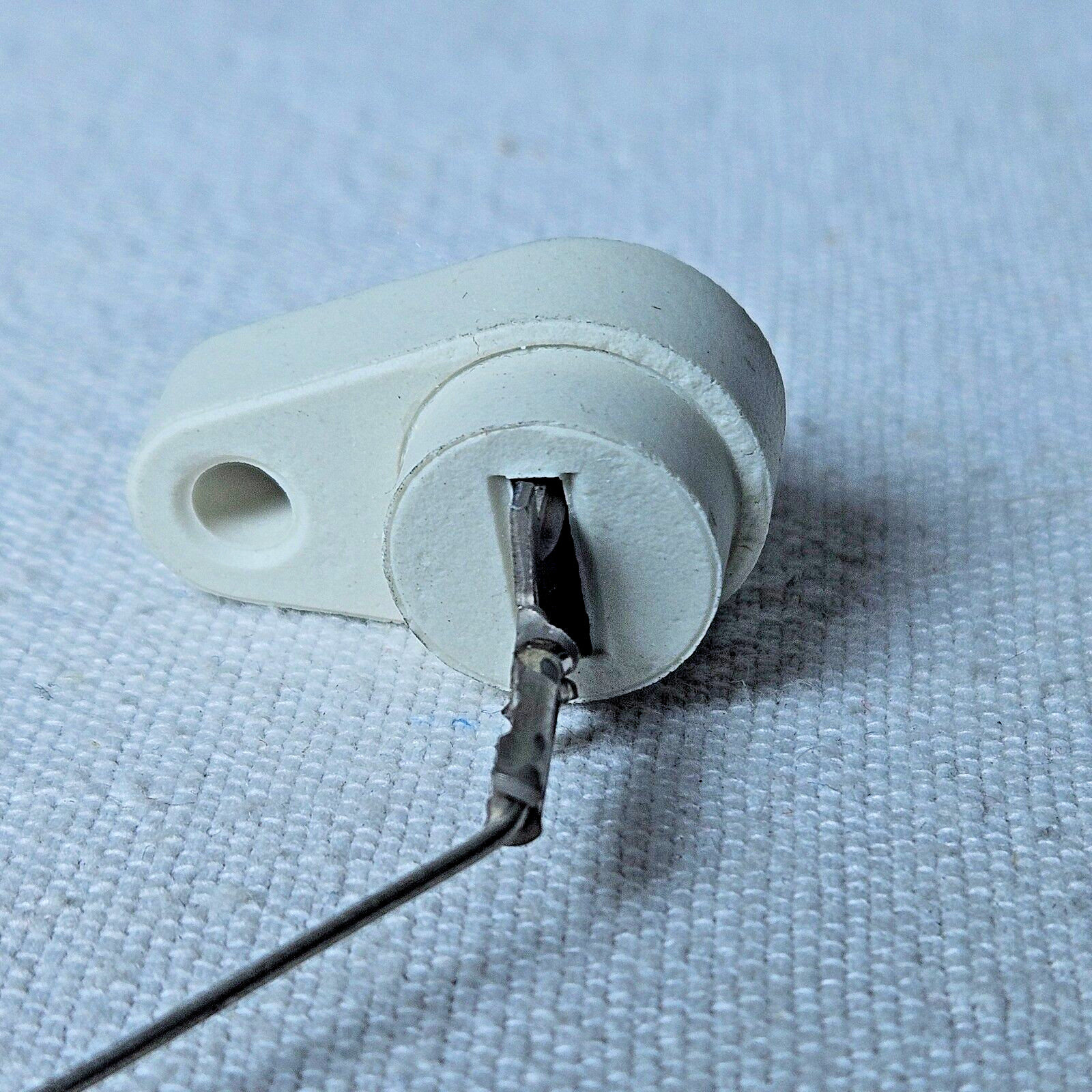 First Co 951-1 FUSIBLE LINK With Base White for First Company® HX Fan Coil Units