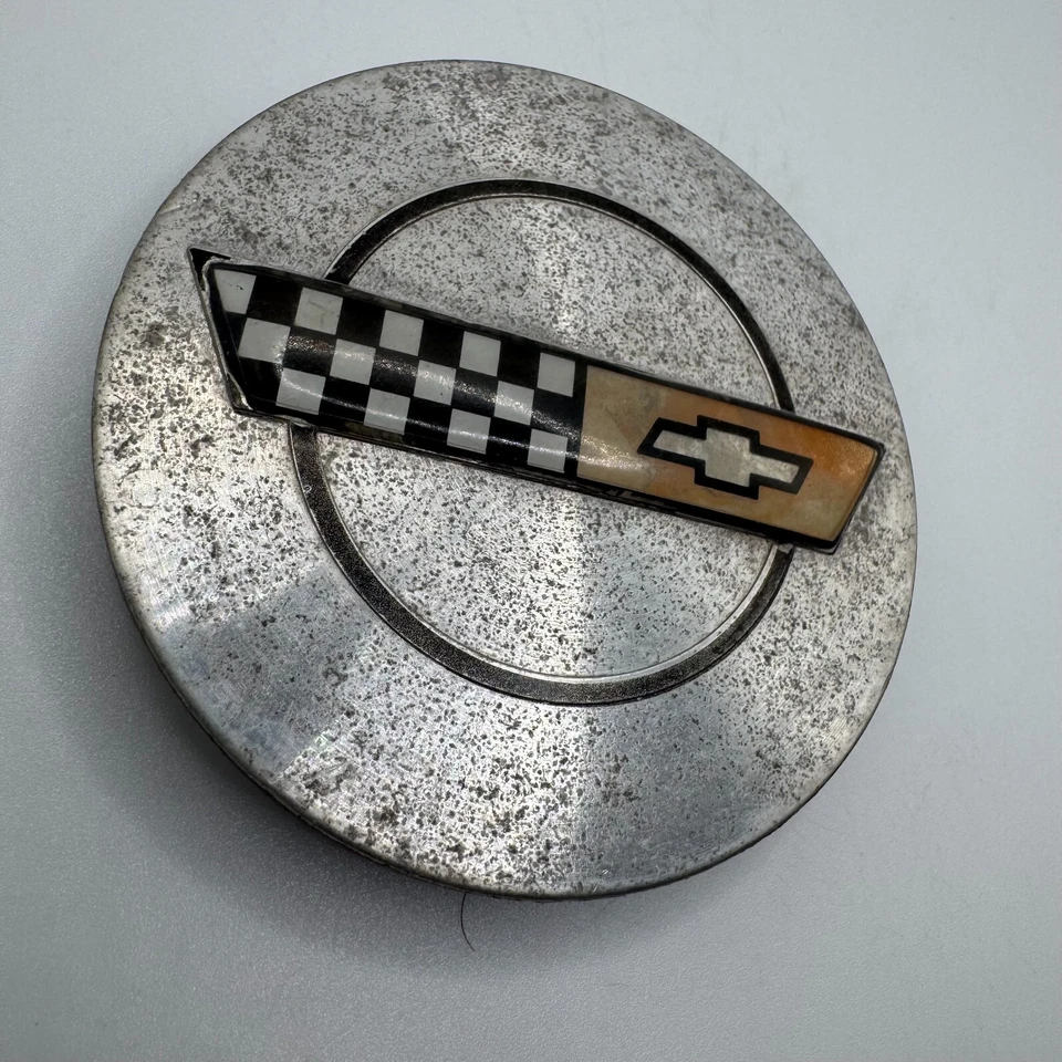 OEM 1986 1987 1988 1989 1990 Chevrolet Corvette C4 Wheel Center Cap 14046926 Foto 2 de 4
