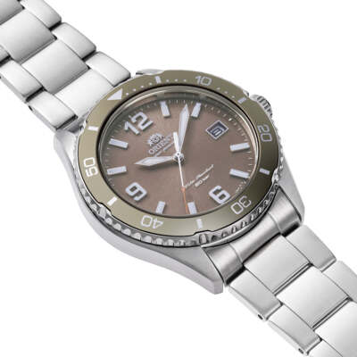 ORIENT Mako 40 RN-WJ0004Y Sports Solar Powered Quartz Watch Brown