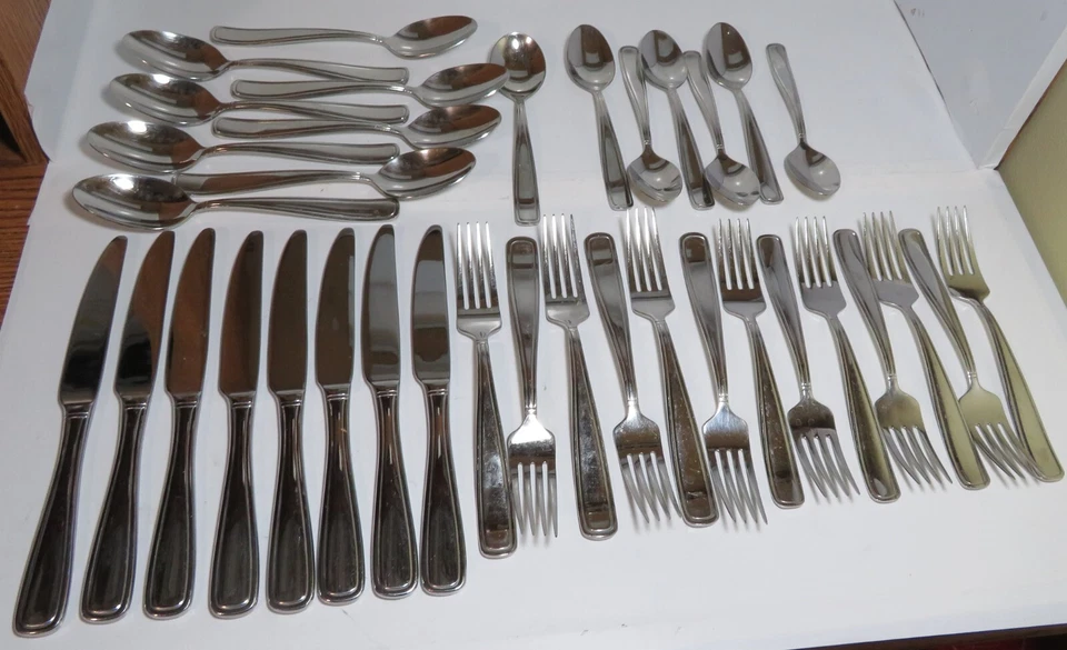 Pfaltzgraff Providence 18/10 Stainless 36 pc. Flatware Set Rare DUNHAM Lot Rare - Image 2 of 4