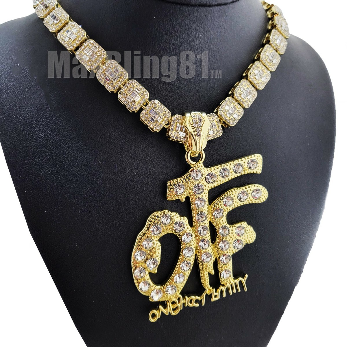 Only The Family OTF Large Gold Pendant 16