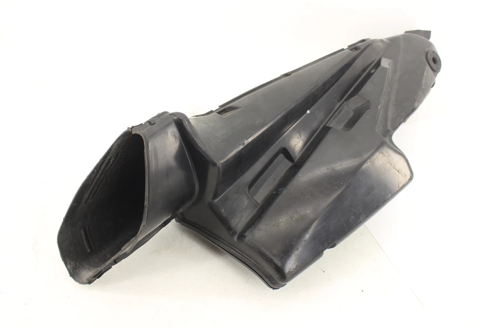 Tubo de conducto de admisión de aire Ram izquierda OEM Suzuki GSXR750 2006 ABOLLADURA 94430-01h00 Foto 2 de 4