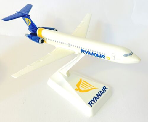 BAc 1-11-500 Ryanair Early 1990's Vintage Wooster Collectors Model Scale 1:200 - Picture 2 of 9