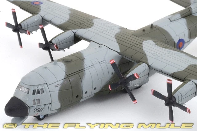 Ala de transporte Lyneham Atlas Editions 1:250 Hercules C.Mk 1 RAF XV297 Foto 3 de 4