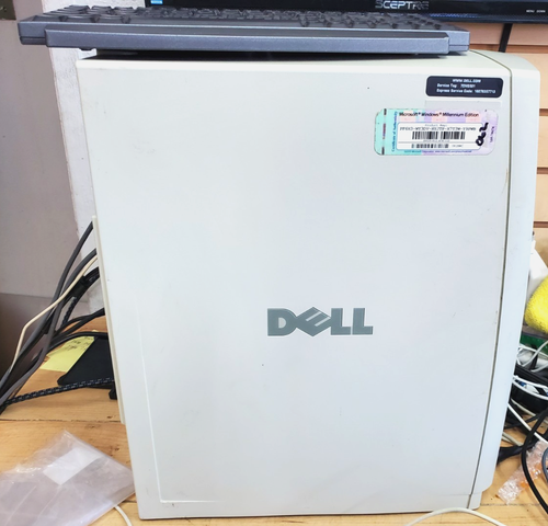 Dell Dimension L800R Desktop Windows ME Loaded See Pictures 128 MB PIII - Picture 2 of 9