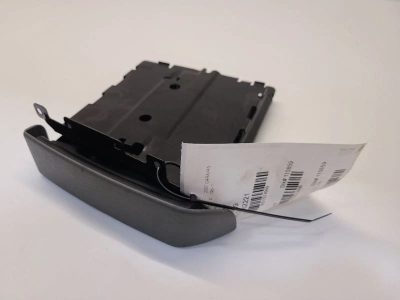 2005-2007 DODGE CARAVAN  DASH CUP HOLDER  Foto 3 de 4