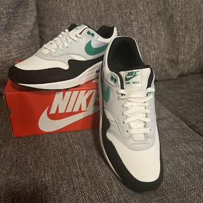 Size 11.5 - Nike Air Max 1 Low Stadium Green