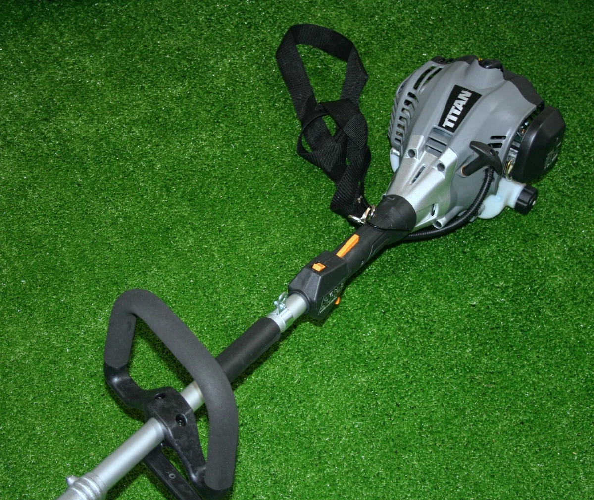Titan on sale petrol strimmer
